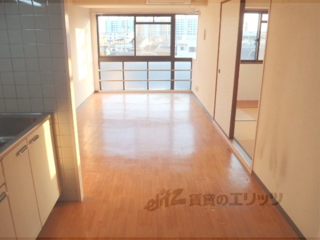 居室・リビング　リビング