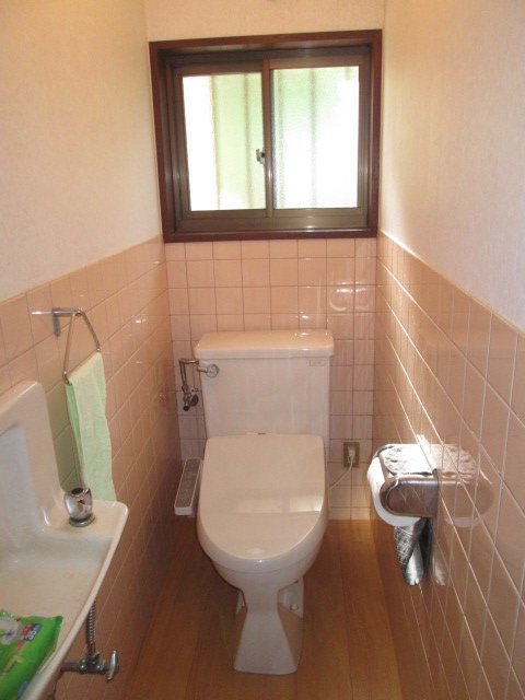 トイレ　洗浄便座付き