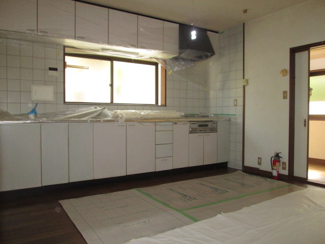 その他　システムキッチン(3口ガスコンロ付)