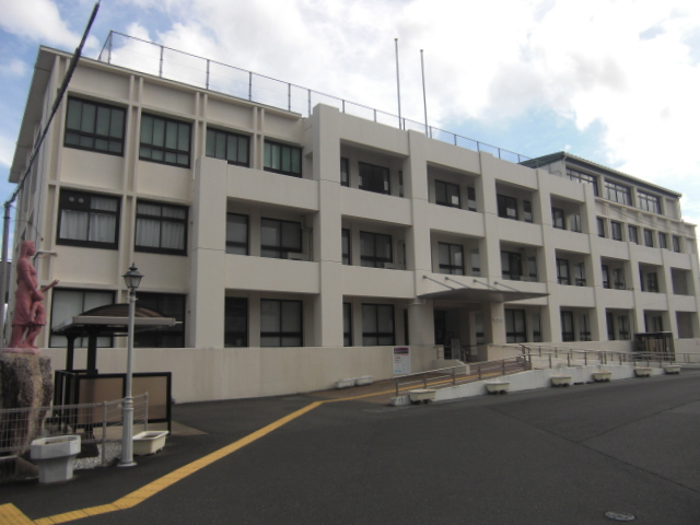 役所　綾部市役所（役所）まで1237m