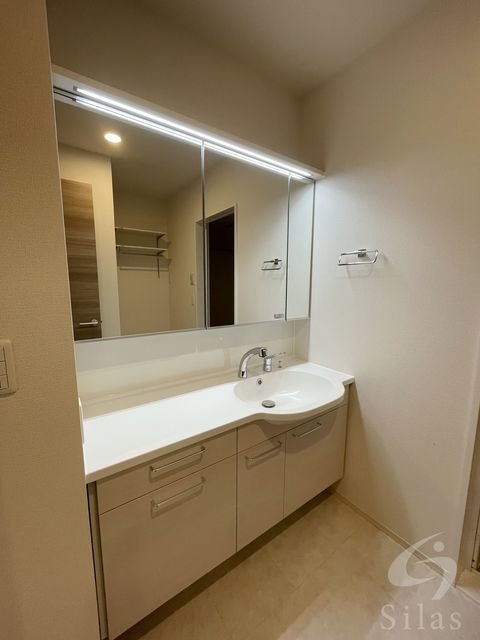 洗面設備　同仕様