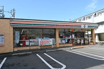 コンビニ　セブンイレブン 豊島高松1丁目店（コンビニ）まで690m