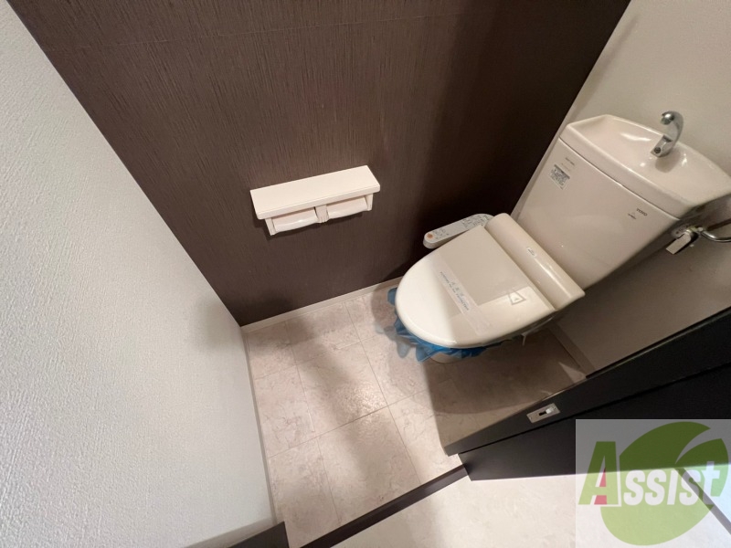 トイレ　ウォシュレット機能がついたトイレ。安心して使用できますね。