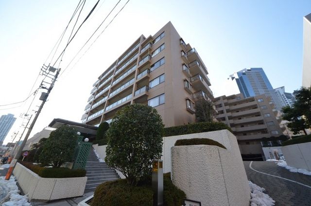 建物外観　★安心のオートロック付★