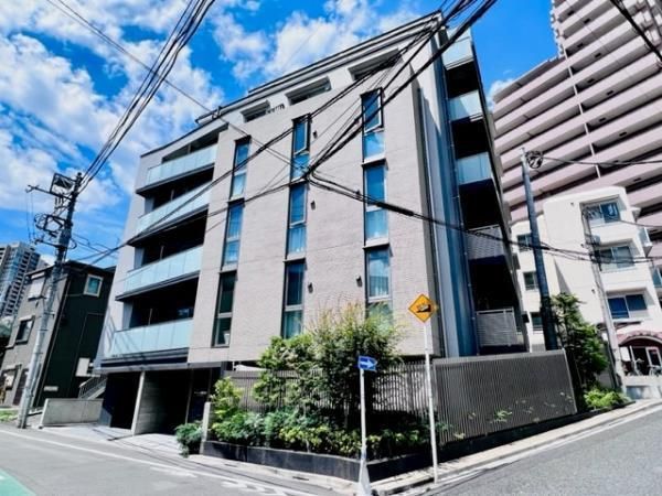 建物外観　落ち着いた雰囲気の外観です