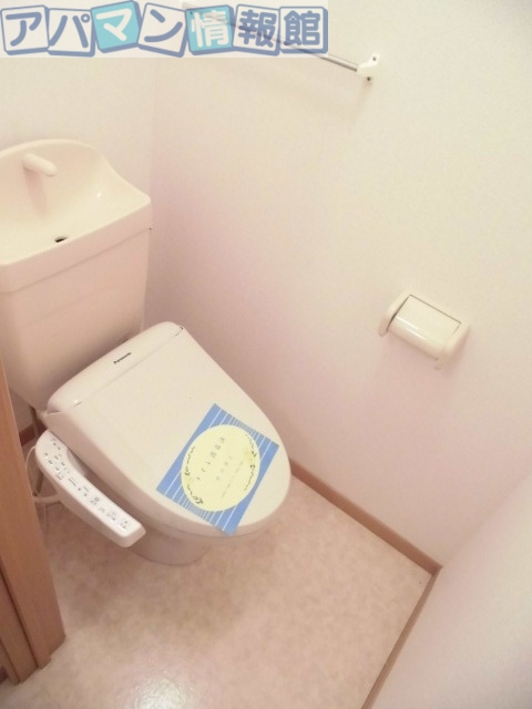 トイレ　※別号室のお写真になります