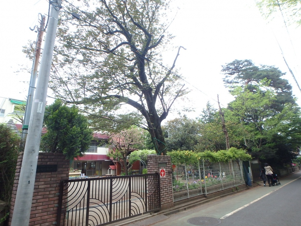 幼稚園・保育園　小百合幼稚園（幼稚園・保育園）まで1014m