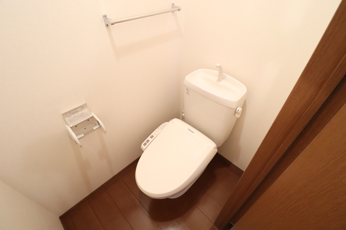 ＪＲ豊肥本線 武蔵塚駅 徒歩17分 2階建 築24年のトイレ写真