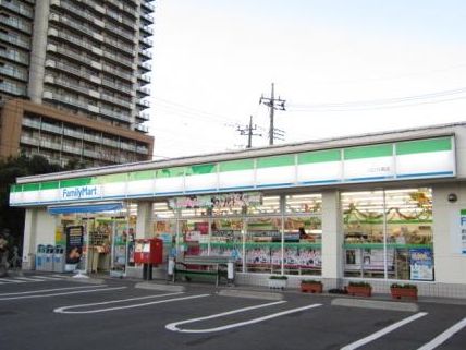 コンビニ　ファミリーマート　川口元郷店（コンビニ）まで211m