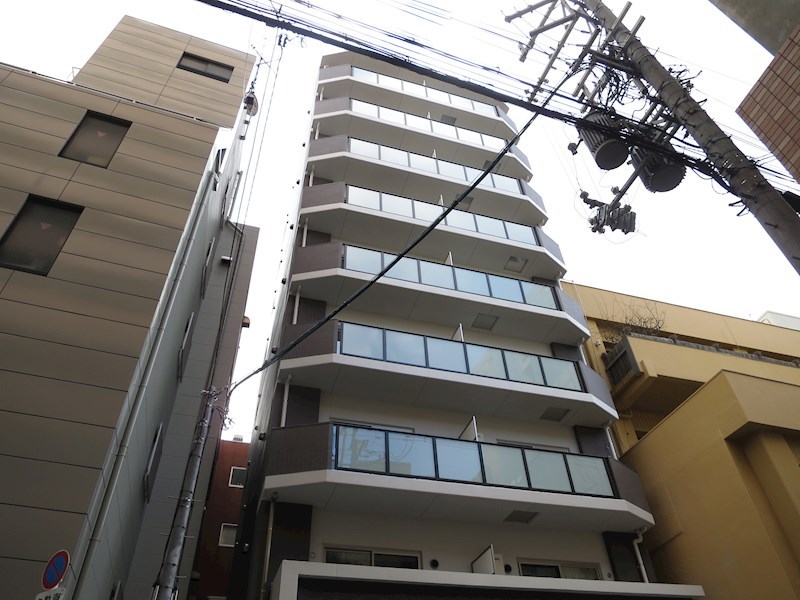 建物外観　鉄筋コンクリート造りのマンションです