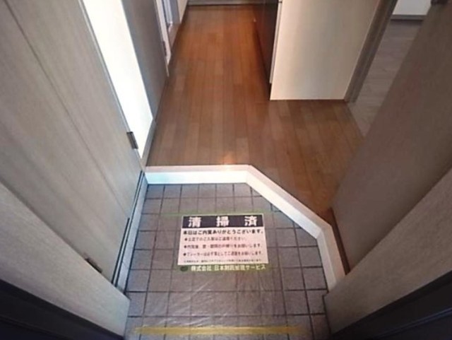 玄関