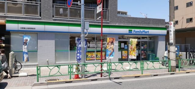 コンビニ　ファミリーマート 中野富士見町駅前店（コンビニ）まで416m