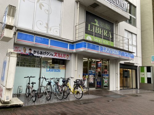 コンビニ　ローソン 中区大須三丁目店（コンビニ）まで8m