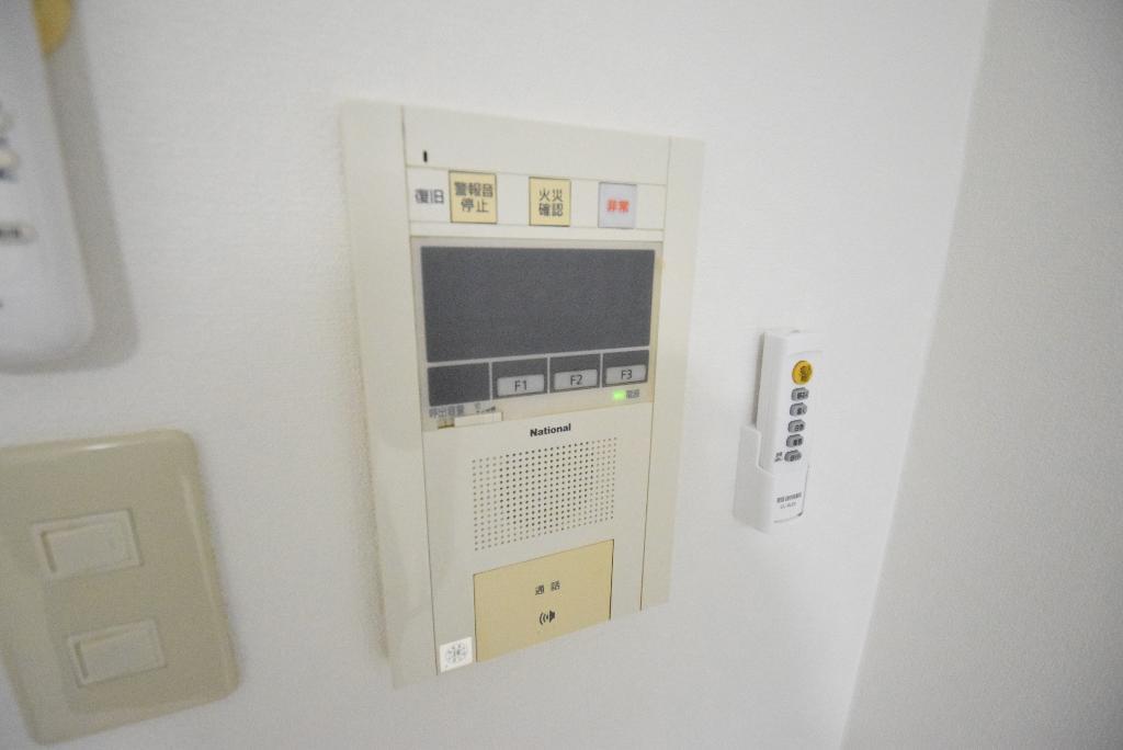 セキュリティ　カメラ付インターホン