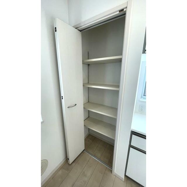 その他　使いやすい可動棚のパントリー