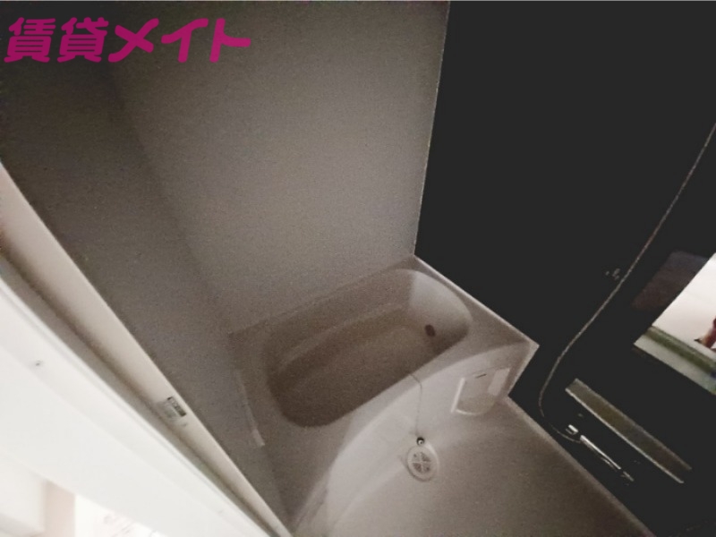 バス・シャワールーム　同物件別室反転