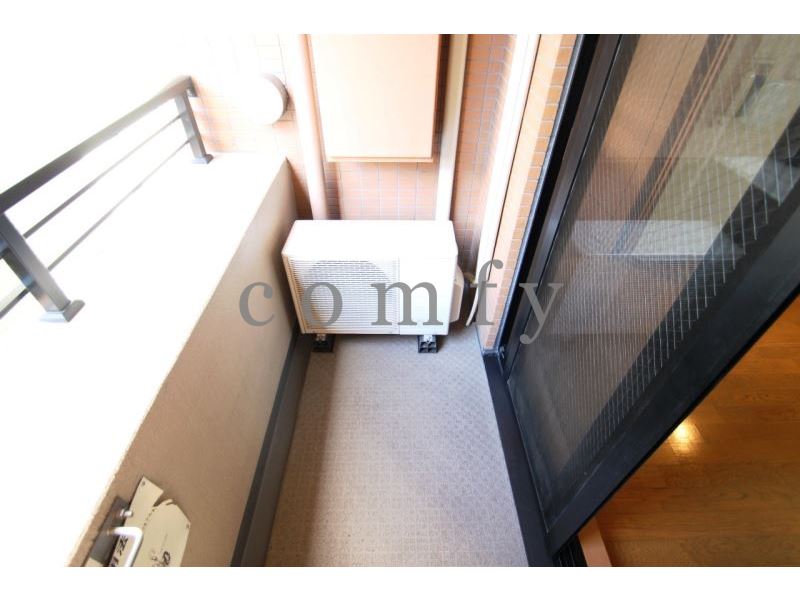 バルコニー　南東向きのバルコニー