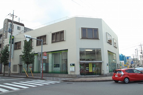 銀行　（株）三井住友銀行／坂戸支店（銀行）まで308m