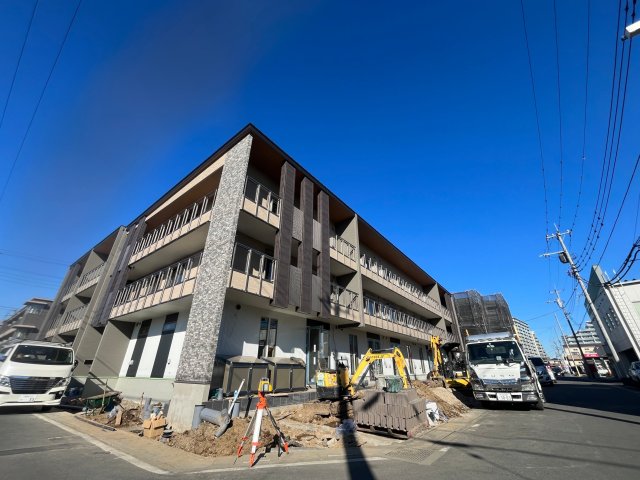 建物外観　★駅徒歩3分★追炊き★ネット無料★オートロック★南東向き★