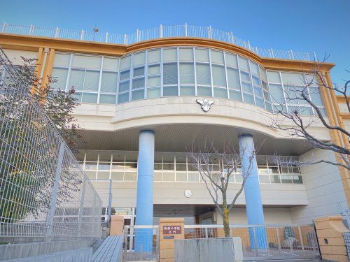 小学校　御剱小学校（小学校）まで287m