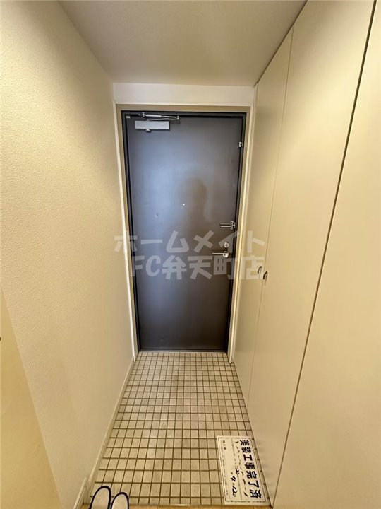 玄関　収納もある玄関です