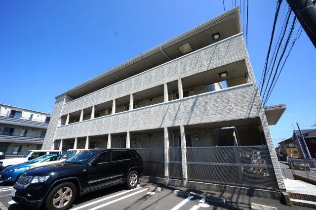 建物外観　物件、駅でお待ち合わせでのご案内歓迎！