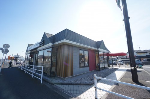 飲食店　マクドナルド 茂原街道古市場店（飲食店）まで277m