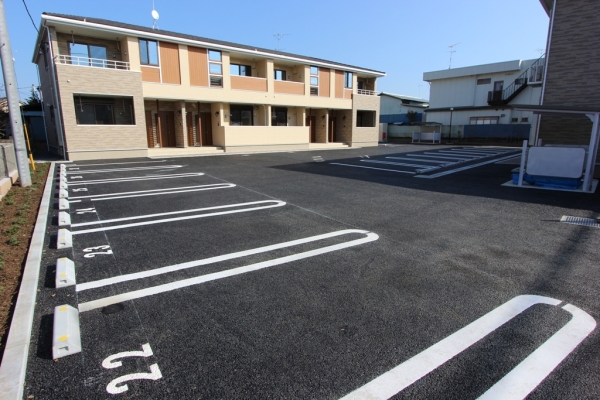 駐車場　駐車場