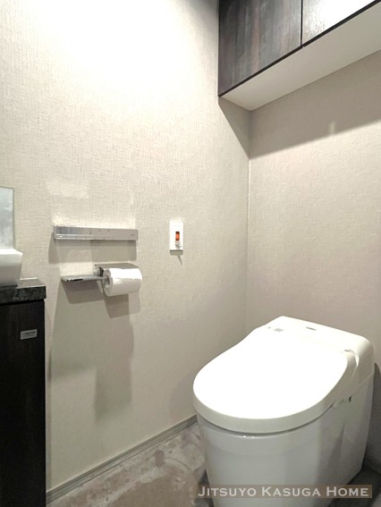 トイレ　※クリーニング前の写真を使用しております。