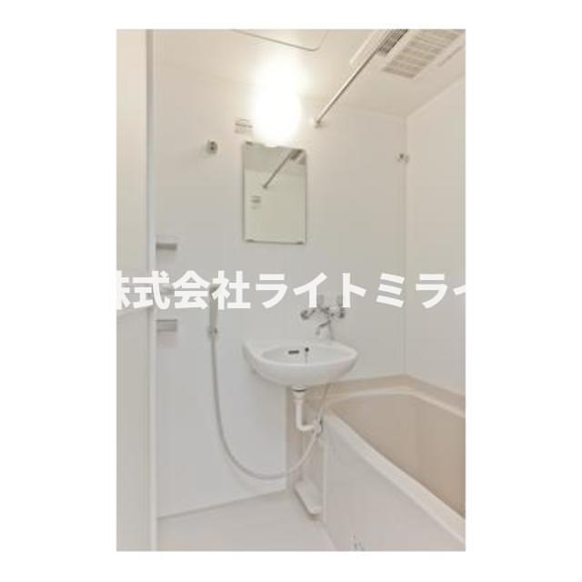 バス・シャワールーム　※写真は同タイプ住戸です。?