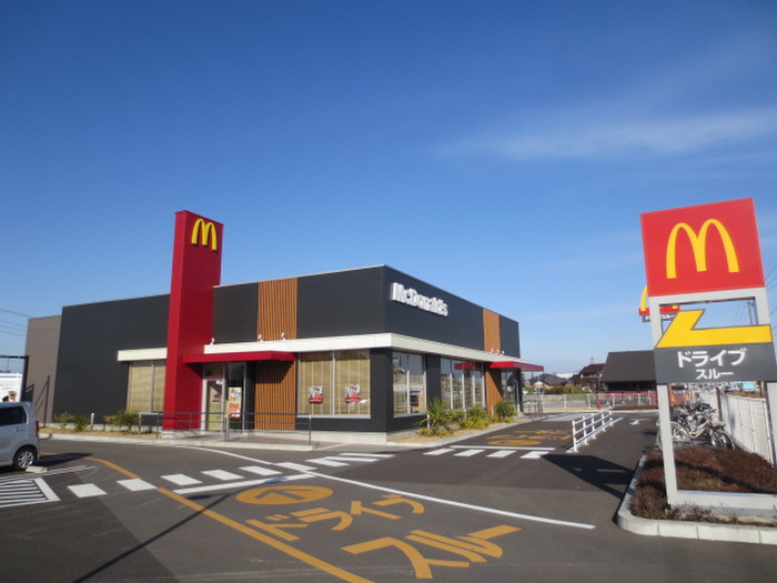 飲食店　マクドナルド　岩倉店（飲食店）まで900m
