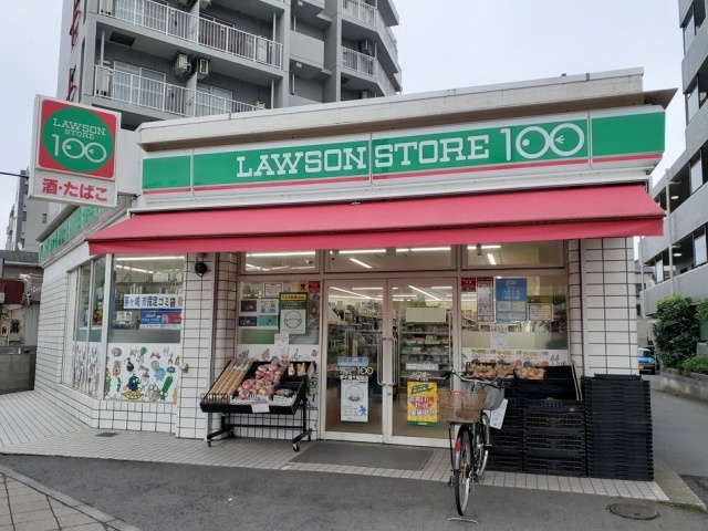 コンビニ　ローソンストア１００（コンビニ）まで190m