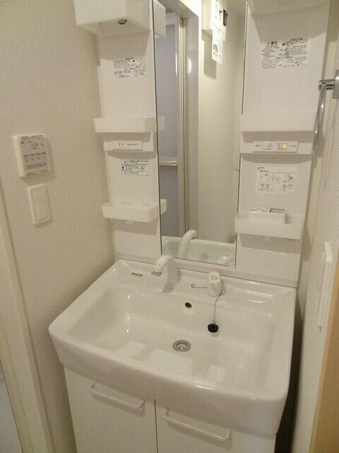 洗面設備　※同物件・同タイプの写真です