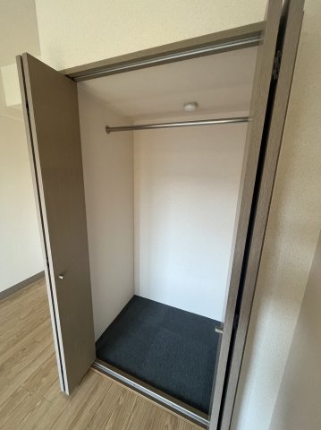 収納　写真は別室202号室です
