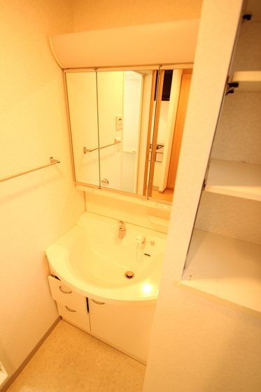 洗面設備　※別部屋の写真です