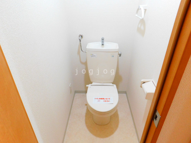 トイレ　コンセントがあるのでウォシュレットも設置可能☆