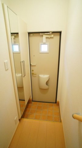 玄関　シンプルで使いやすい玄関です