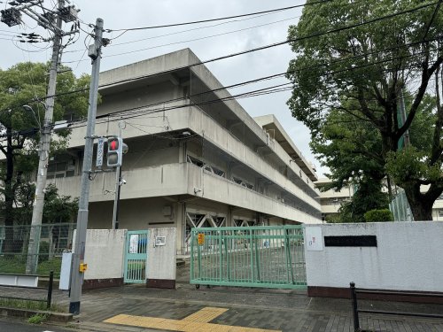 中学校　吹田市立豊津西中学校（中学校）まで1022m