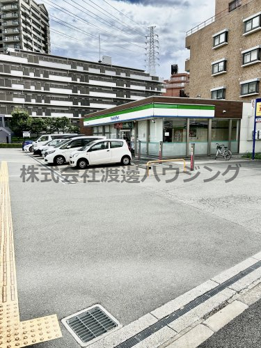 コンビニ　ファミリーマート吹田千里山西店（コンビニ）まで262m