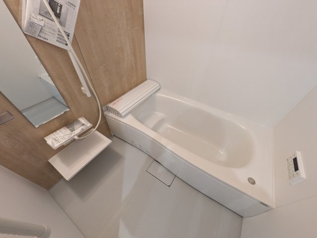 バス・シャワールーム　別号室の同仕様の参考写真です。