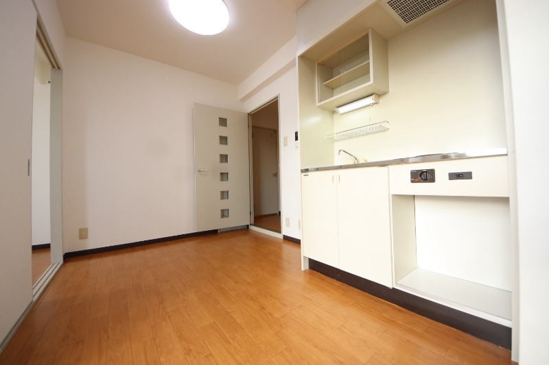阪急神戸線 武庫之荘駅 徒歩3分 6階建 築33年の内装写真