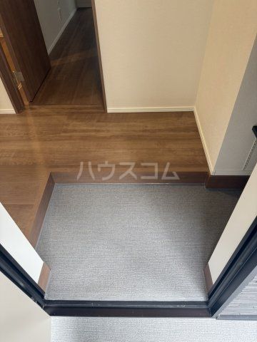 MELLAS吉祥寺の玄関写真
