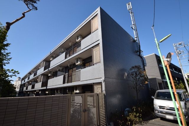 建物外観　★成城学園前徒歩８分・内装外装リノベーション済★