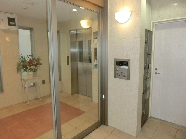 その他共有部分　ＴＶモニタ対応で来客時も安心。