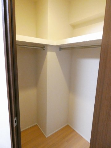 収納　別タイプ部屋　参考写真です