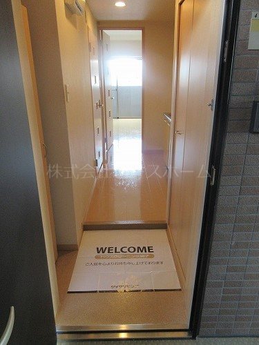 玄関　※別号室参考写真