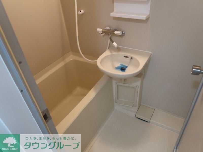 バス・シャワールーム　現地待ち合わせ歓迎♪お問合せはタウンハウジングまで！