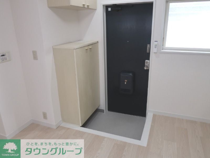 玄関　お問合せは【タウンハウジング】まで！※現地待合わせ相談可！
