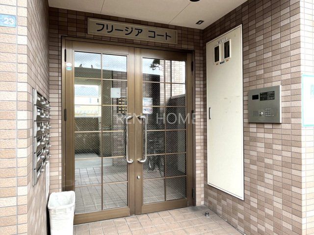 エントランス　オートロック