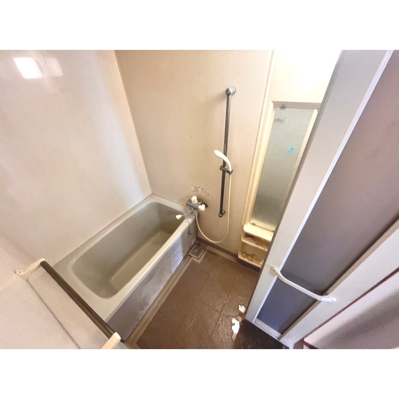 バス・シャワールーム　同型別部屋写真